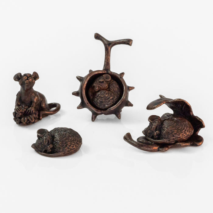 Mouse with Berry | Bonsai Bronze