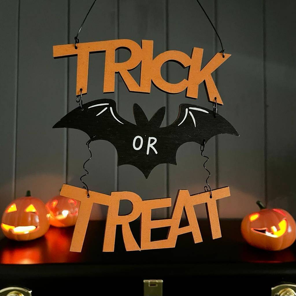 Wooden Hanging Trick or Treat Sign