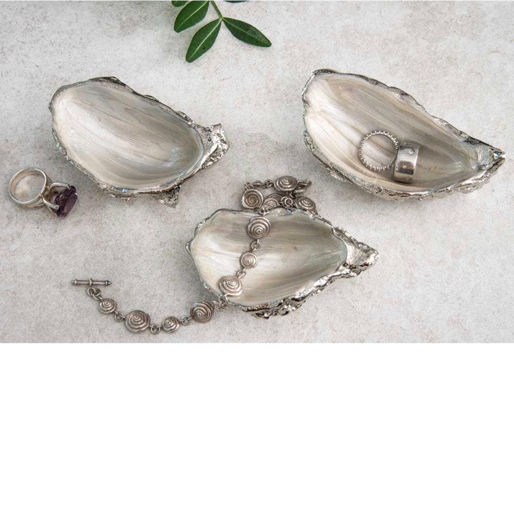 Oyster Jewellery Holder | Red Lobster Gallery | Sheringham 