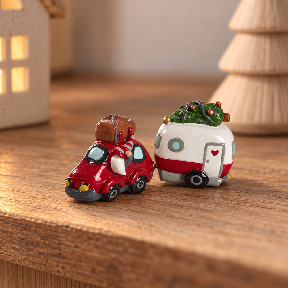 Santa’s Christmas Caravan Decoration