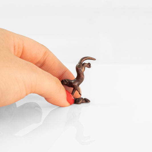 Swimming Otter | Bonsai Bronze