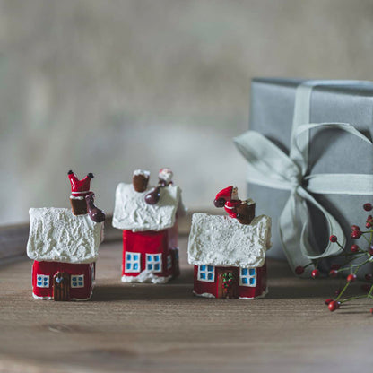 Set of 3 Tomtesson Houses