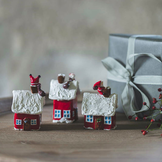 Set of 3 Tomtesson Houses