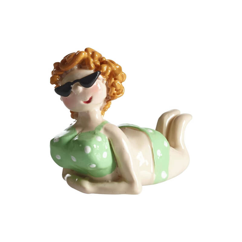 Milla – Sunbathing